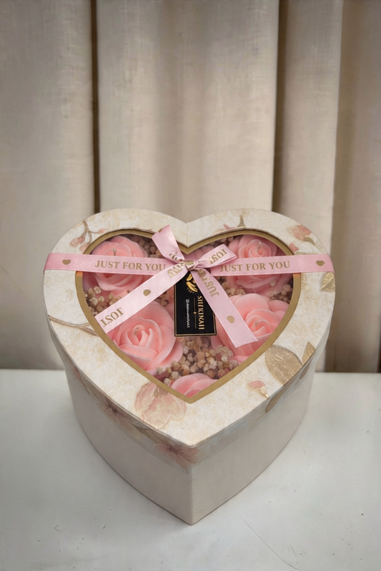 BLUSH HEART